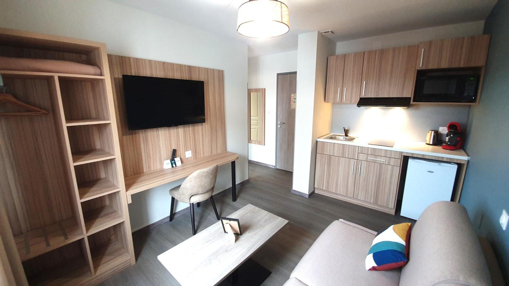 Logis Hotel - Les Pasteliers Lavaur  Exteriér fotografie