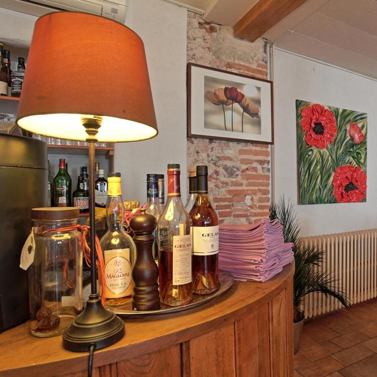 Logis Hotel - Les Pasteliers Lavaur  Exteriér fotografie